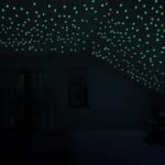 100-Pieces: Colorful Luminous Stars Plastic Wall Sticker - Image 10