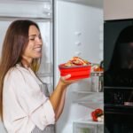 Collapsible Adjustable Reusable Pizza Storage Container with 5 Microwavable Serving Trays - Image 4