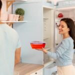 Collapsible Adjustable Reusable Pizza Storage Container with 5 Microwavable Serving Trays - Image 5