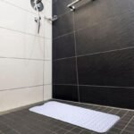 Non Slip Shower Mat Massage Anti-Bacterial with Suction Cups - Image 15